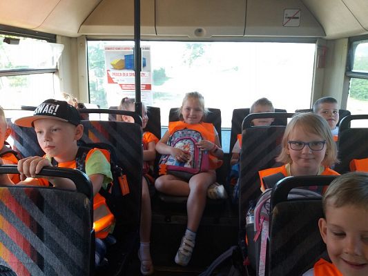 Grafika #3: Wycieczka 6 - latków do MBP w Lęborku