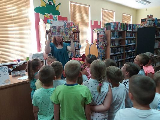 Grafika #0: Wycieczka 6 - latków do MBP w Lęborku