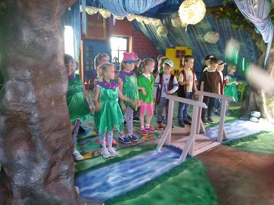 Grafika #1: Wycieczka do Grąbkowa