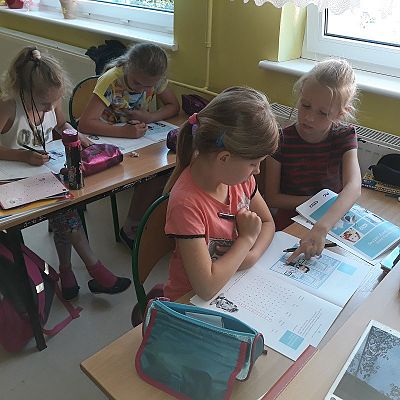  Grafika #4: Niesamowity Świat Higieny Jamy Ustnej