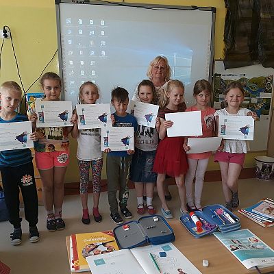  Grafika #2: Niesamowity Świat Higieny Jamy Ustnej