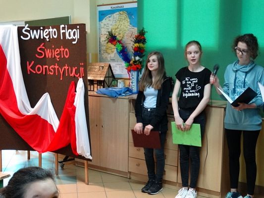  Grafika #0: Apel z okazji świąt majowych